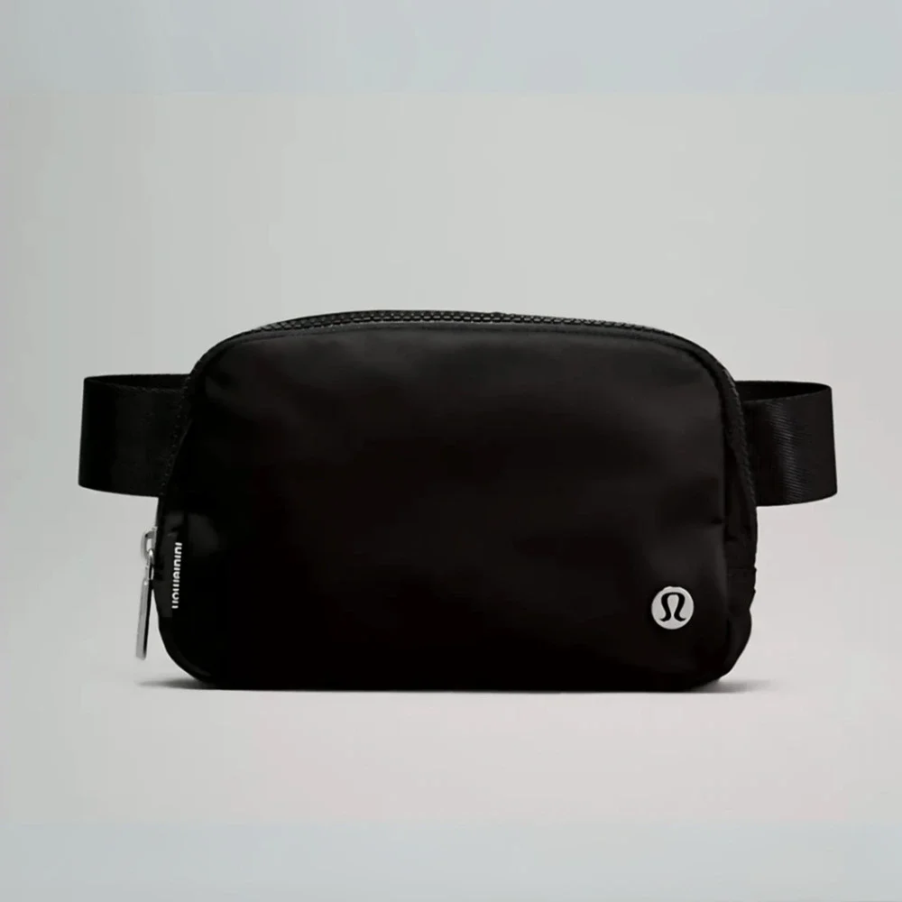 Lululemon Everywhere Crossbody Belt Bag 1L - Black - Picture 1 of 6